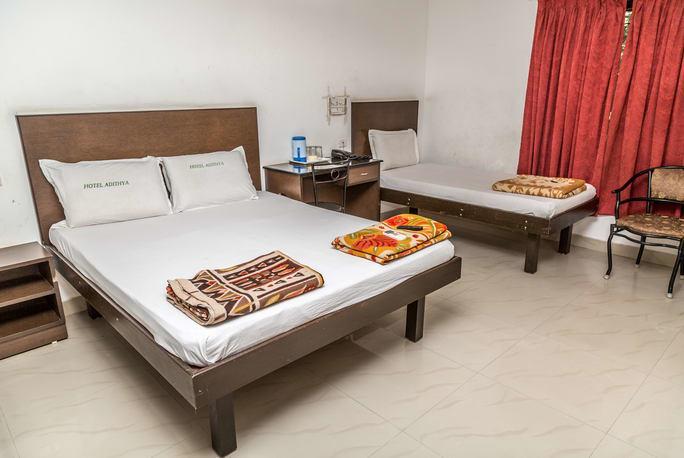 Hotel Adithya Chennai Exteriör bild